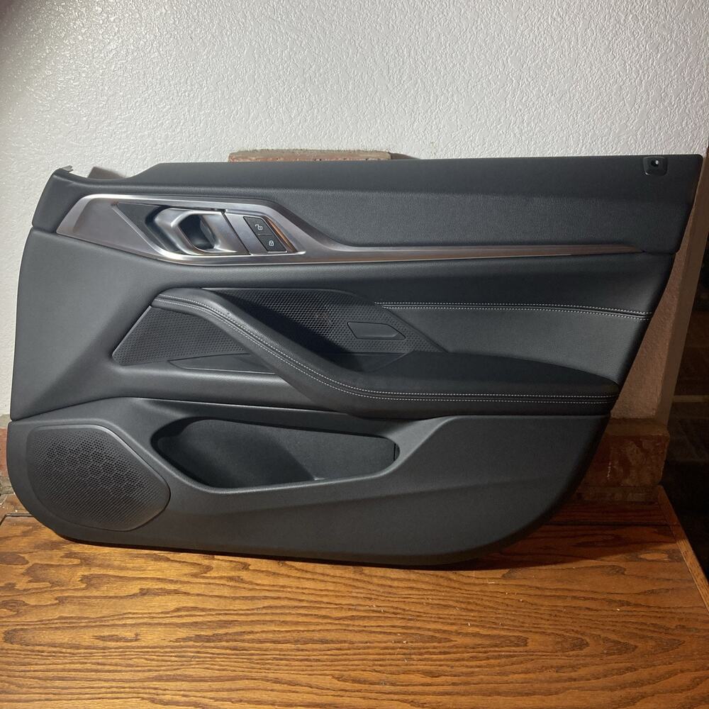 BMW I4 DOOR PANEL RIGHT FRONT 2023 OEM